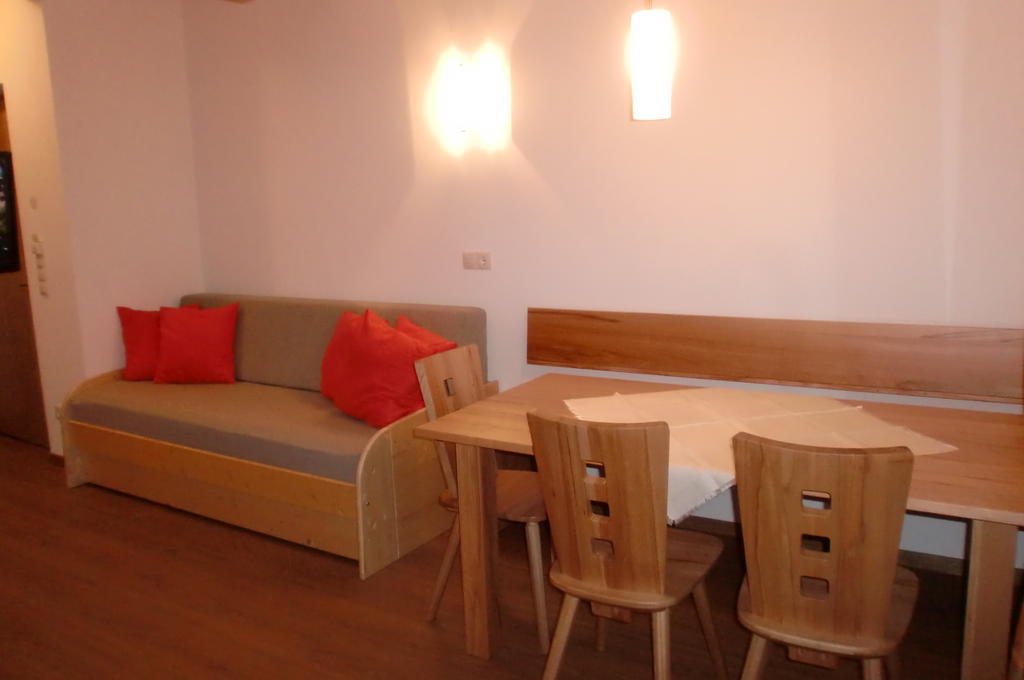Residence Viktoria Castelrotto Pokoj fotografie